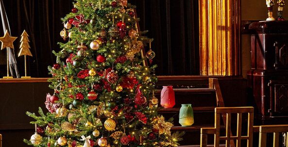 Sztuczne-żywe drzewko, czyli magia świątecznej choinki premium PE